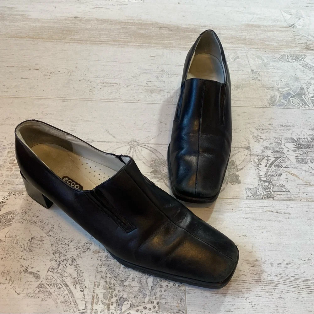 Men’s Ecco Black Leather Slip On Dress Shoes